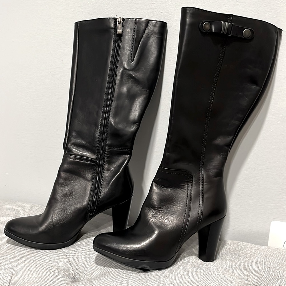Overland leather heeled boots